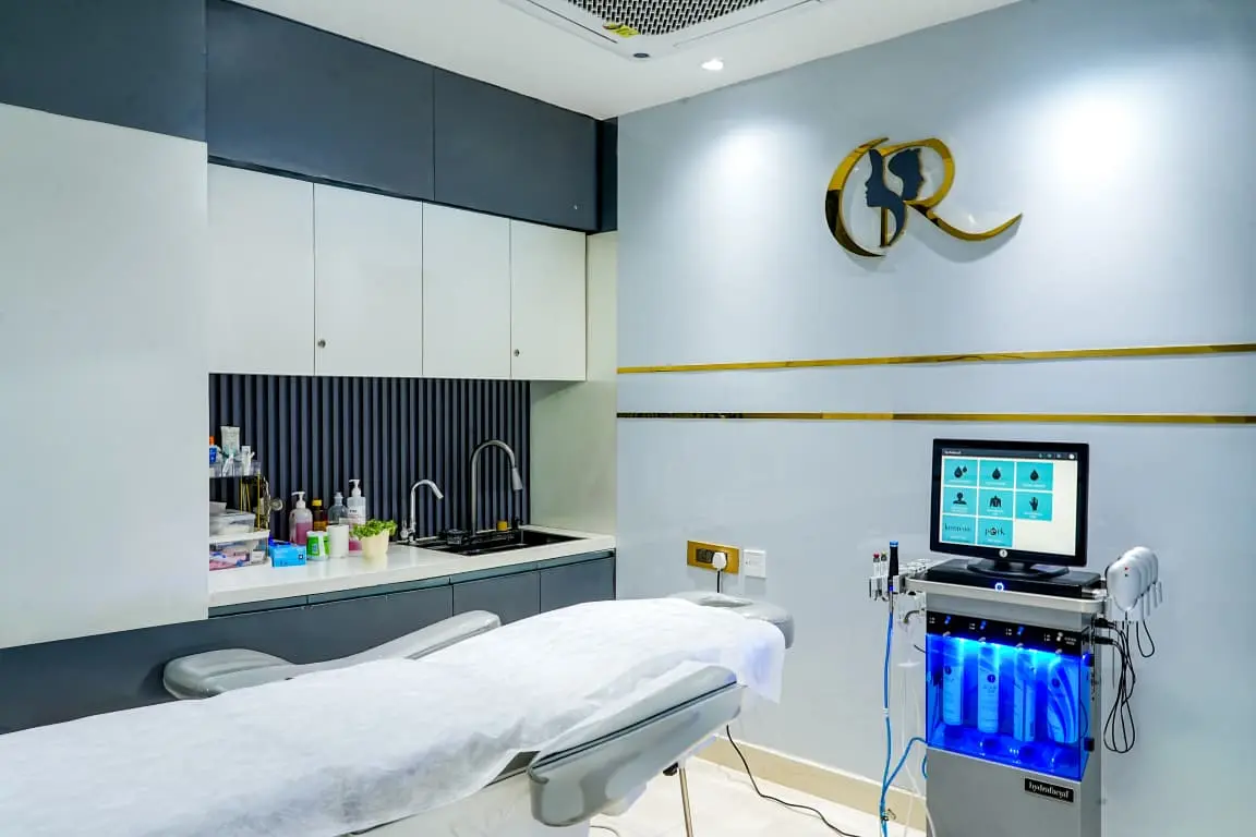 Procedure Room – Hydrafacial Machine